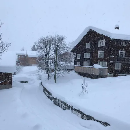 Tgesa Felici 아파트 *